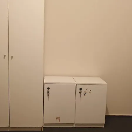 Hostel Wila Airport Warschau